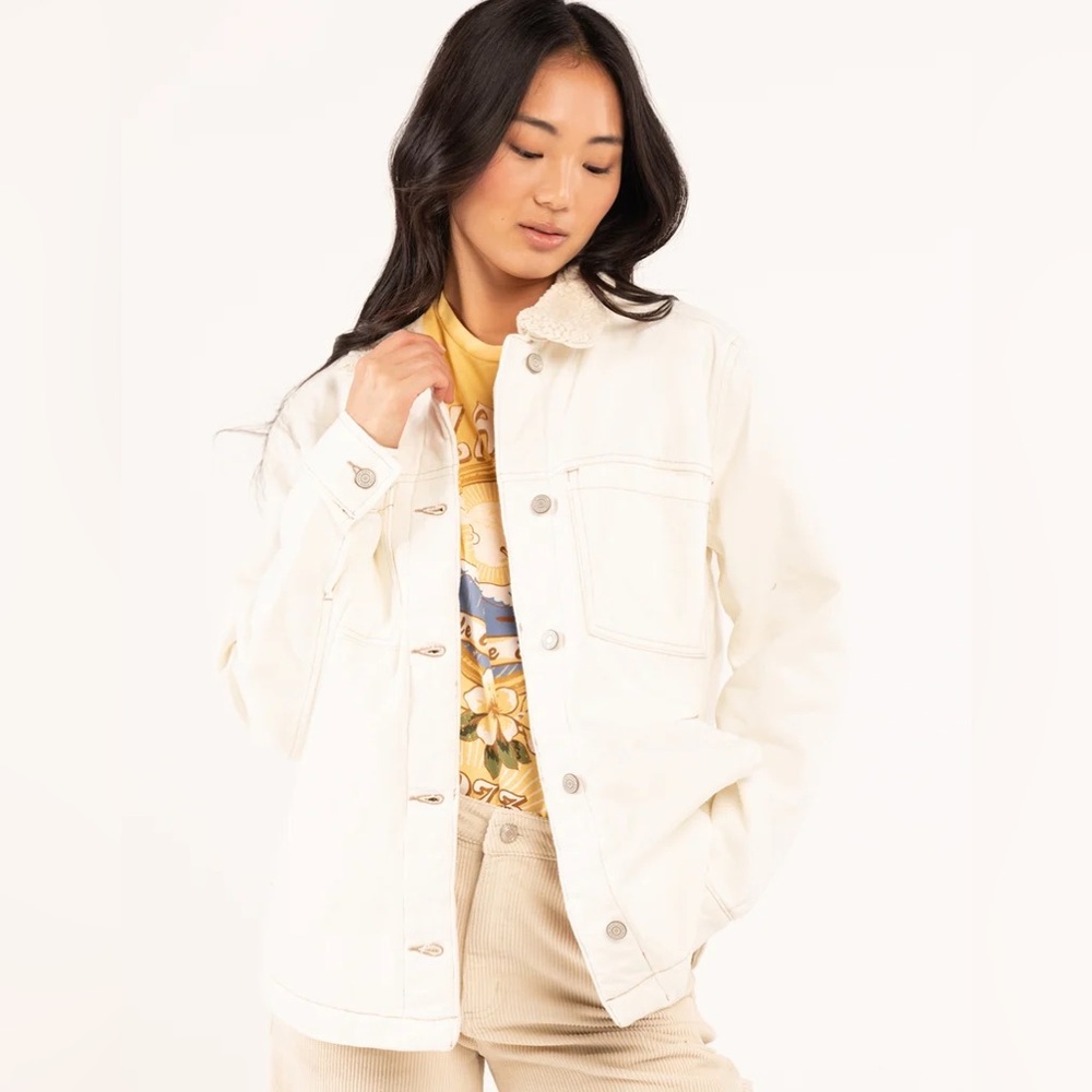 RSQ Women’s Sherpa Lined Denim Shacket